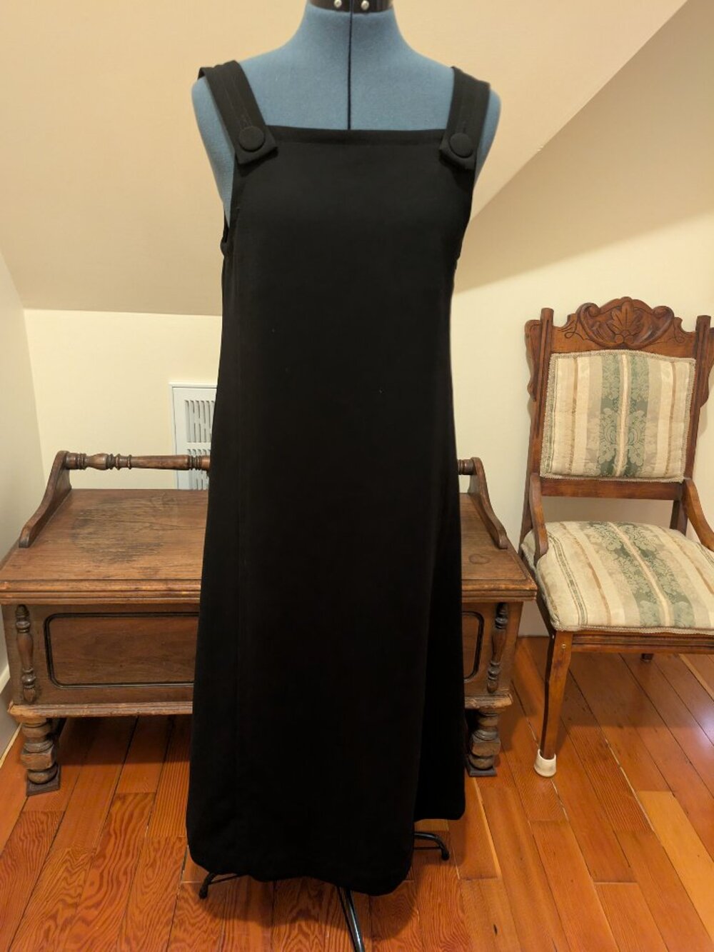 High quality black Jumper dress - size small